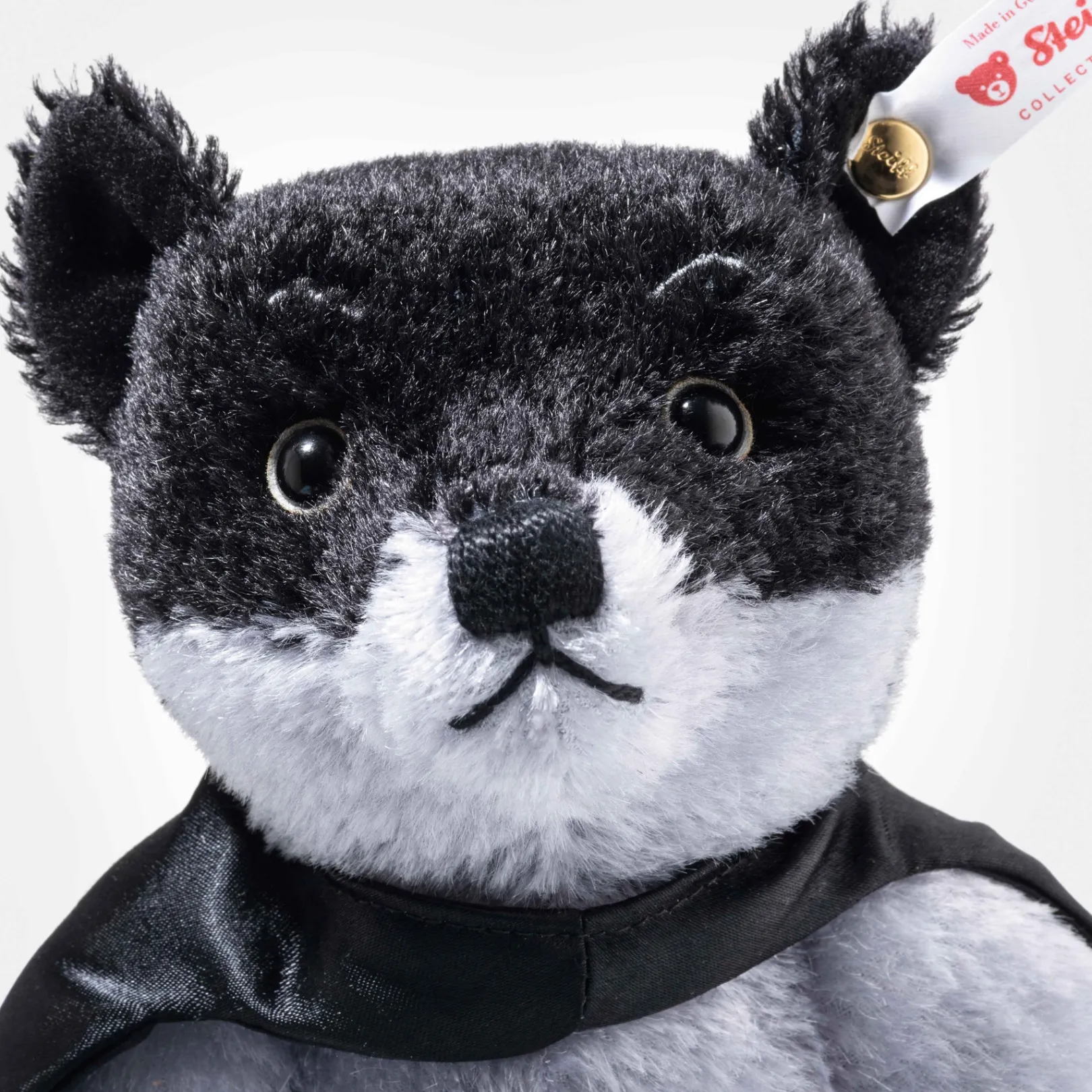 Online Steiff Batman Teddy bear 85th Anniversary, 30 cm, multicoloured