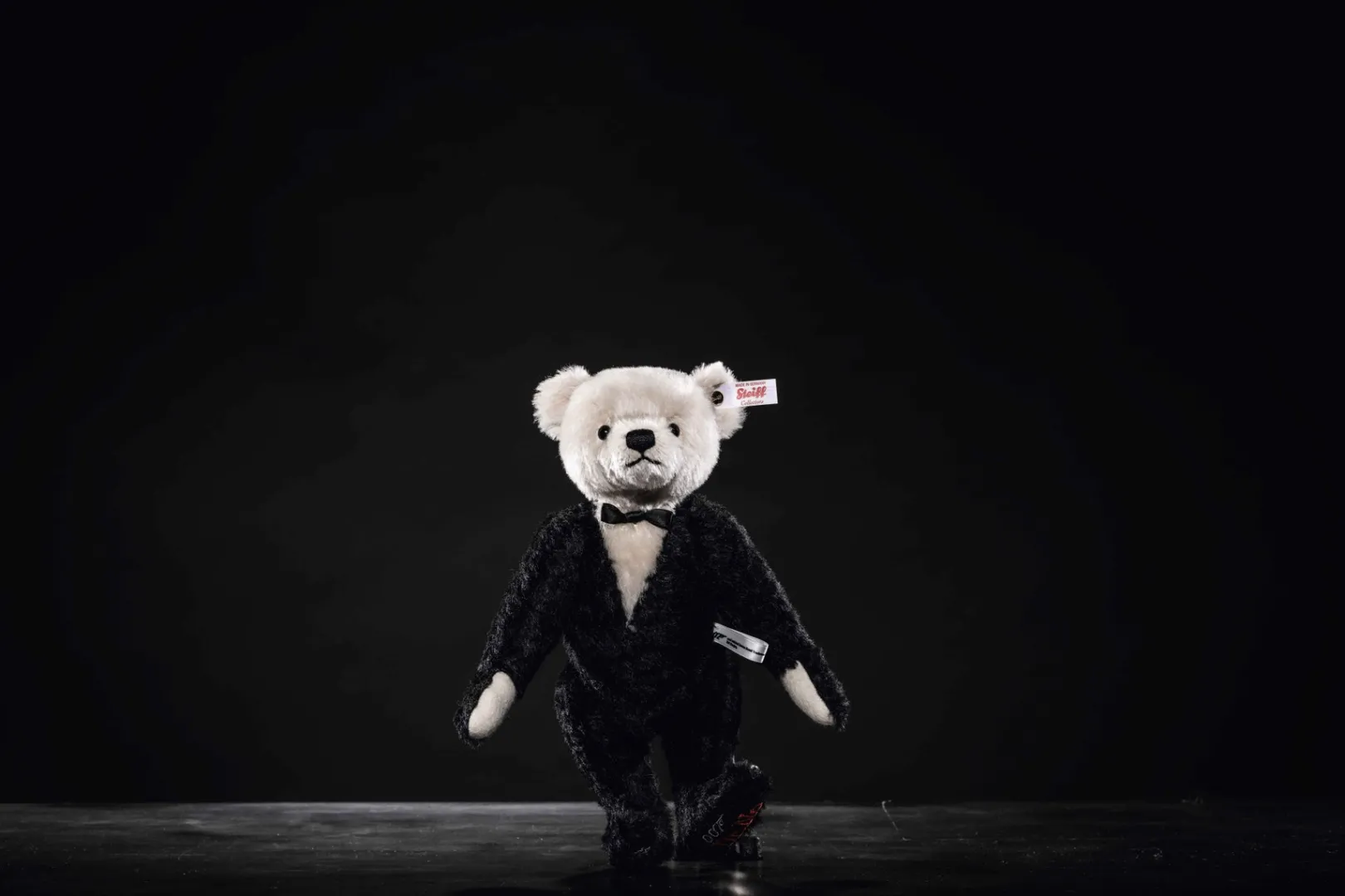 Clearance Steiff James Bond Dr. No musical Teddy bear, 30 cm, black