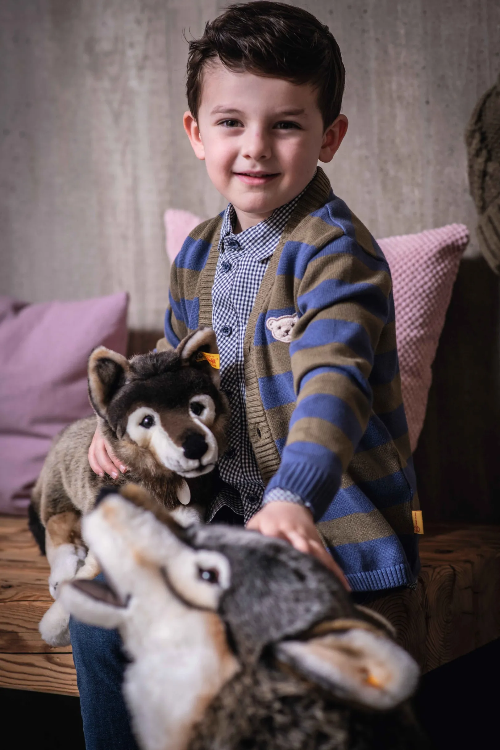 New Steiff Snorry dangling wolf, 40 cm, dark grey