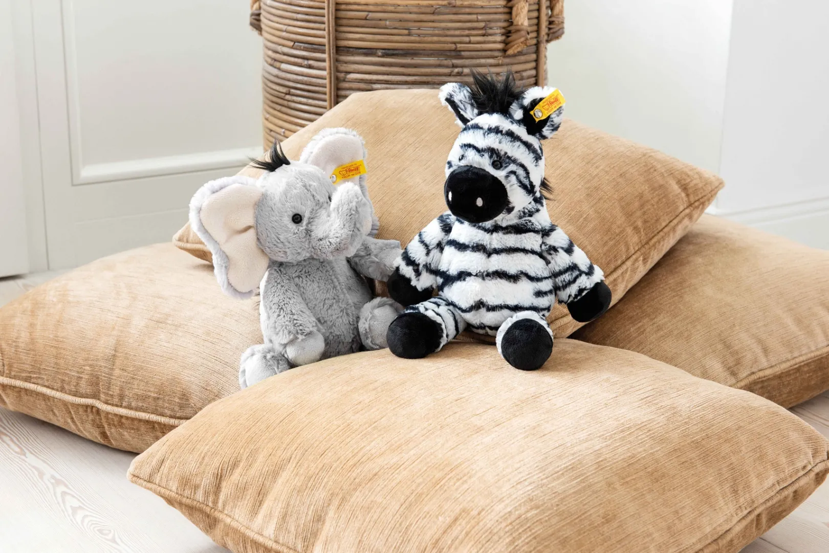 Best Steiff Zora zebra, 30 cm, white